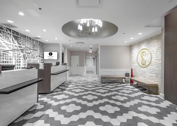 Hotel Saint Clair - Magnificent Mile 4*
