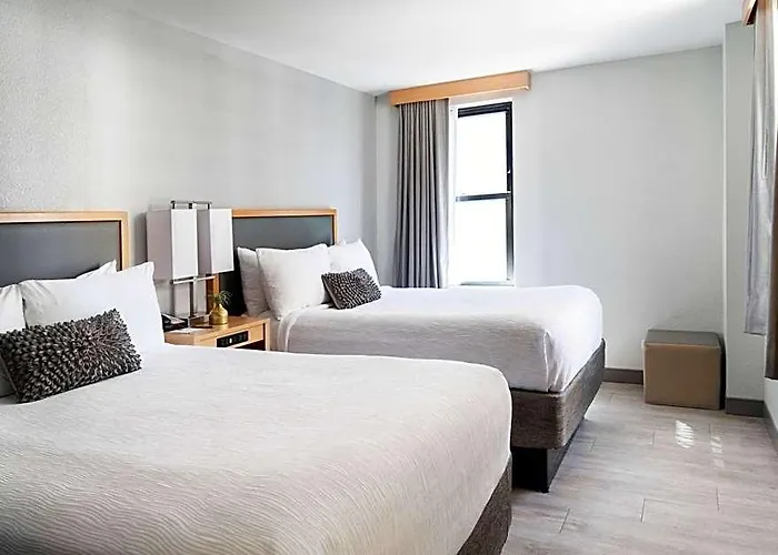 Saint Clair - Magnificent Mile 4* Chicago
