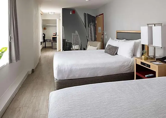 Saint Clair - Magnificent Mile 4* Chicago