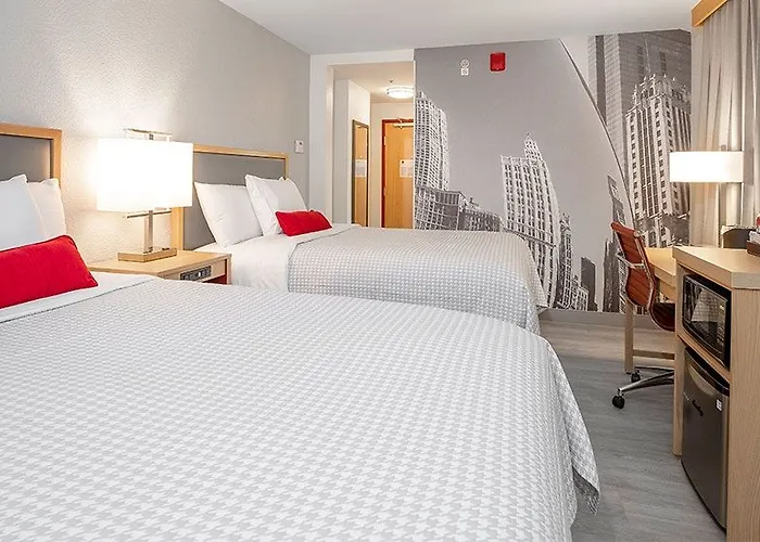 Saint Clair - Magnificent Mile 4*